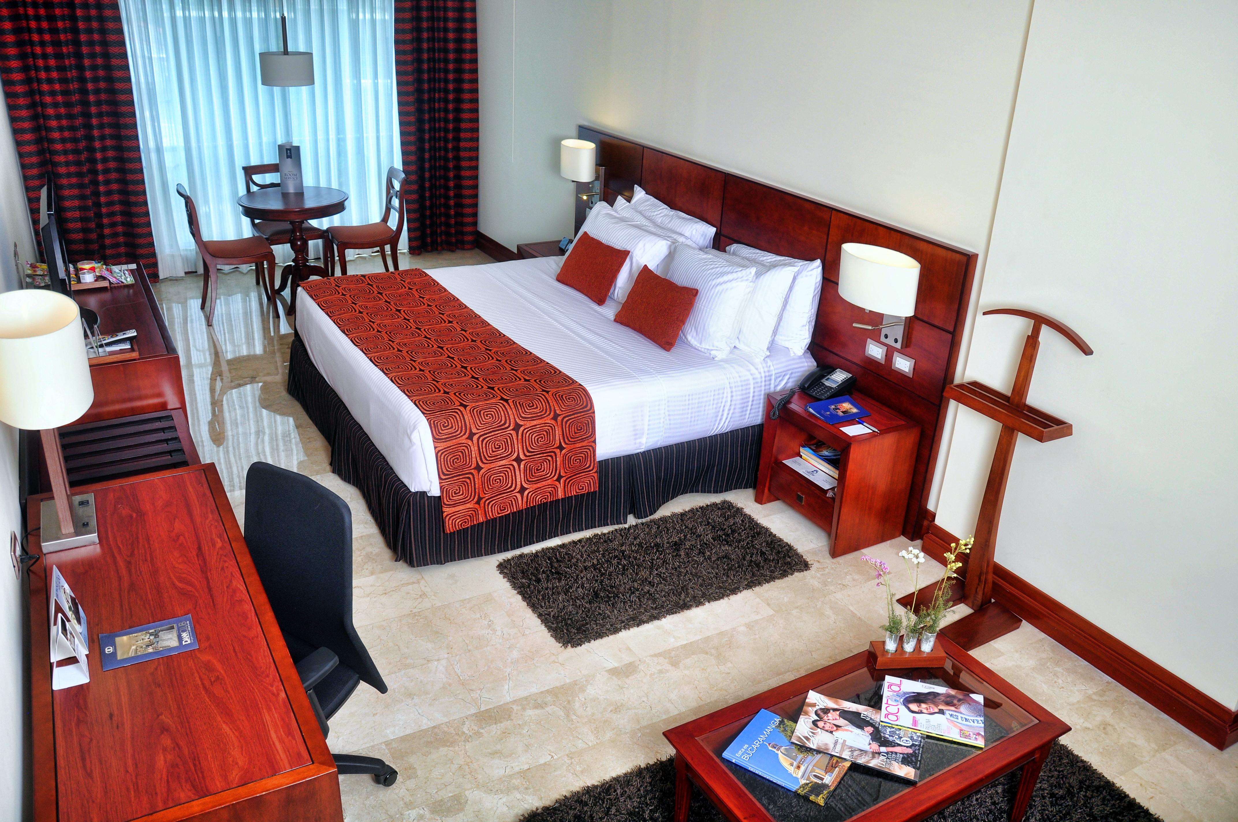 Hotel Dann Carlton บูการามังกา ภายนอก รูปภาพ