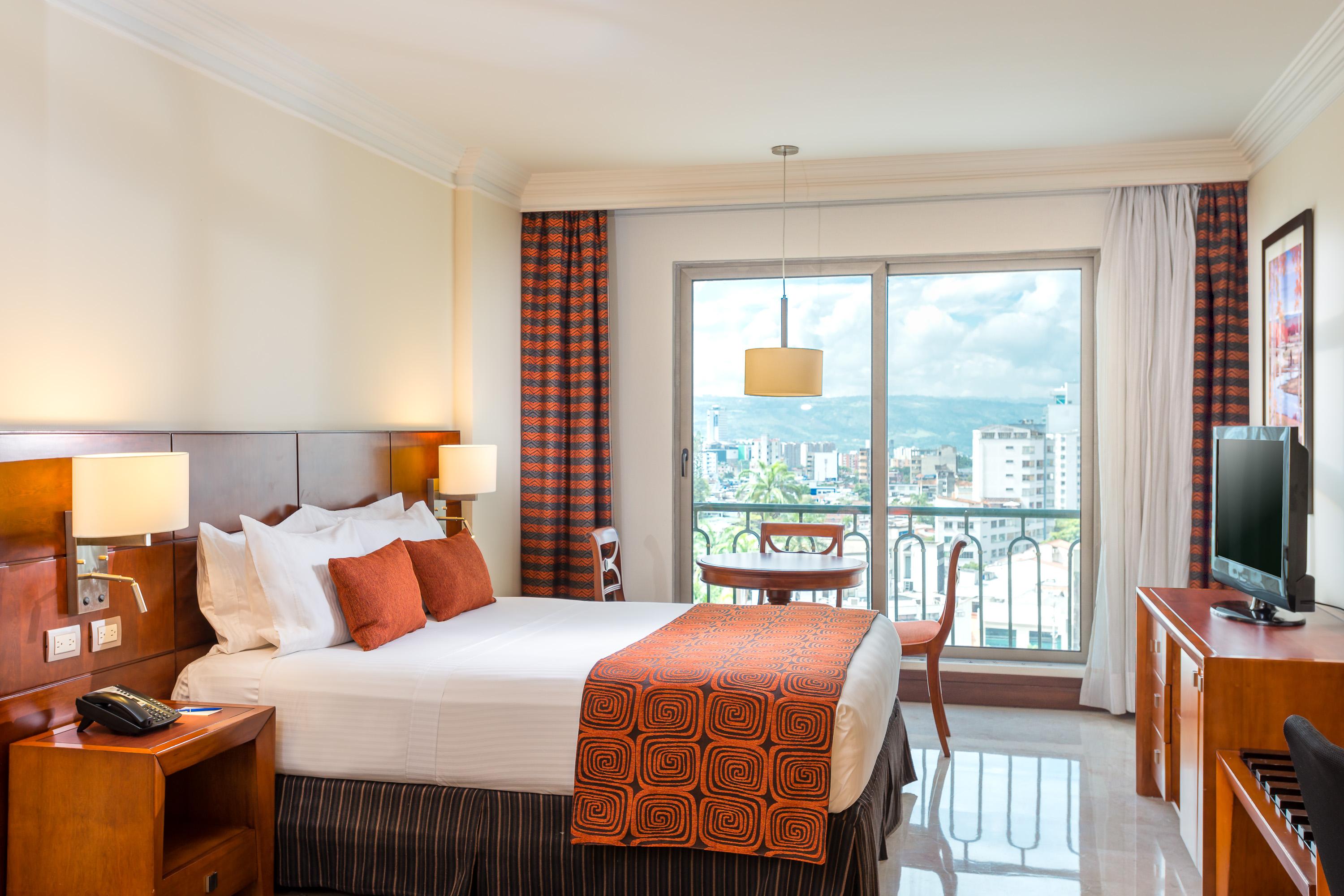 Hotel Dann Carlton บูการามังกา ภายนอก รูปภาพ A room at the hotel