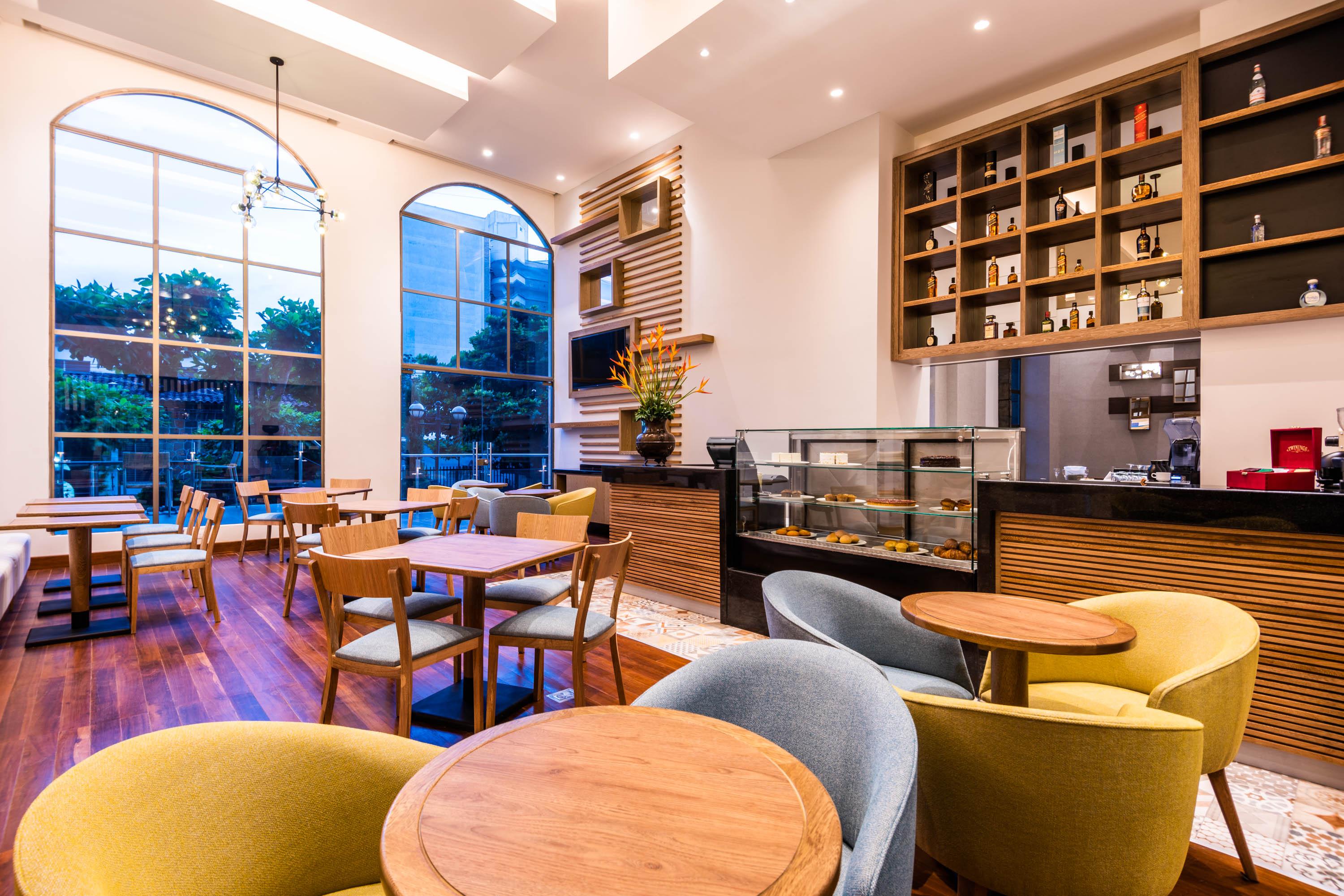 Hotel Dann Carlton บูการามังกา ภายนอก รูปภาพ The Coffee Shop