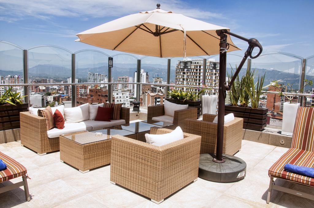 Hotel Dann Carlton บูการามังกา ภายนอก รูปภาพ Rooftop terrace