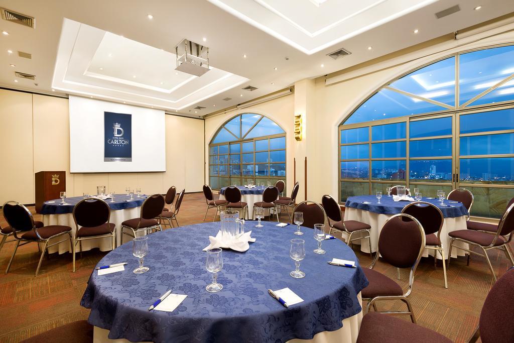 Hotel Dann Carlton บูการามังกา ภายนอก รูปภาพ Meeting room